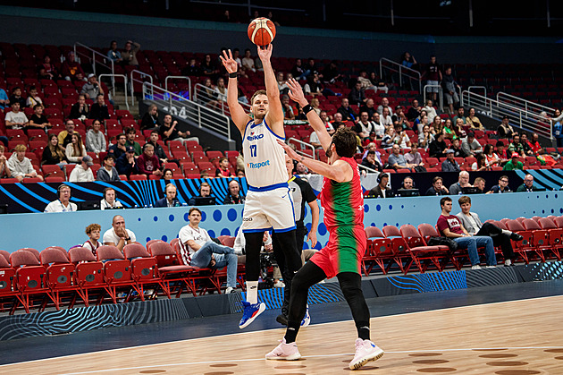 EuroBasket ONLINE: Češi zlepšili obranu a osmělili se. S Portugalci hrají vyrovnaně