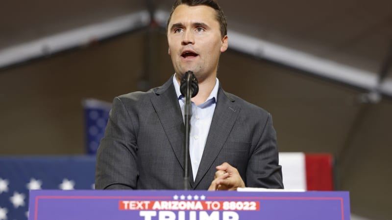 Trumpova aktivistu zastřelili na mítinku. Kirk je po smrti, oznámil prezident