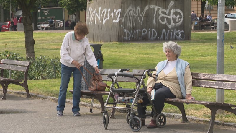 Hazard s budoucností, zlobí se ve Spolu. Opozice již slibuje zvrátit důchodovou reformu