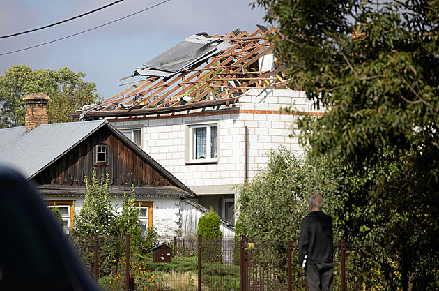 Ne ruský dron, dům na východě země zničila střela z naší stíhačky, píší v Polsku