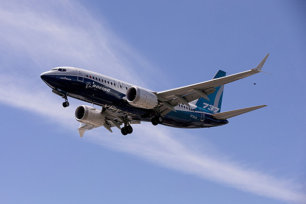 Za šlendrián nejvyšší pokuta. Úřady v USA nenechaly vypadlé dveře boeingu jen tak