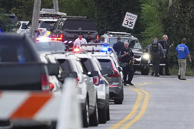 Při přestřelce v USA zemřeli tři policisté, další dva jsou zranění