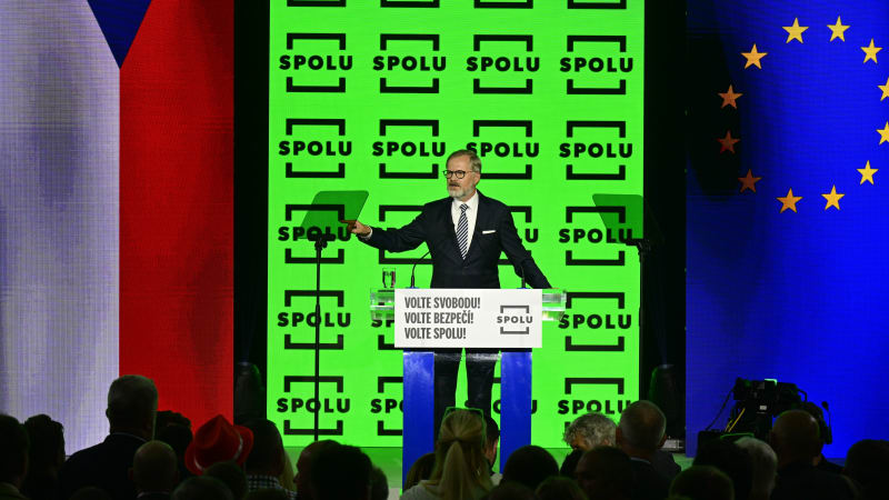 Volte rozumem, ne srdcem. Jen Spolu může Babiše porazit, burcoval Fiala voliče