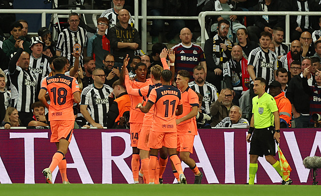 Rashford trefil výhru Barcelony, tři body i pro City. Leverkusen remizoval v Kodani