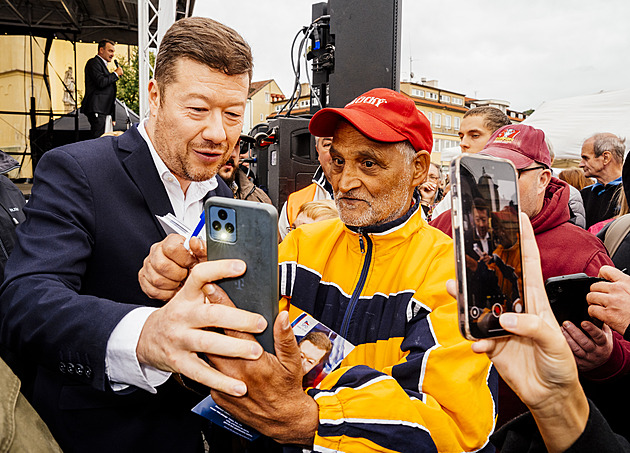Spravíme vám zuby a vyženeme Ukrajince, hřímal Okamura v Příbrami
