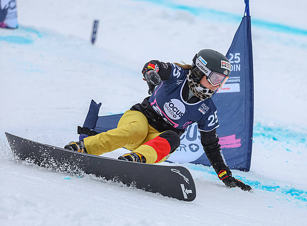 Stihne olympijské hry? Snowboardová soupeřka Ledecké si zlomila kotník