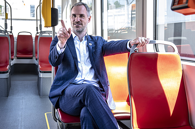 Hřibovi hrozí za čerpání odměn pokuta až 250 tisíc. Případ může znovu řešit policie