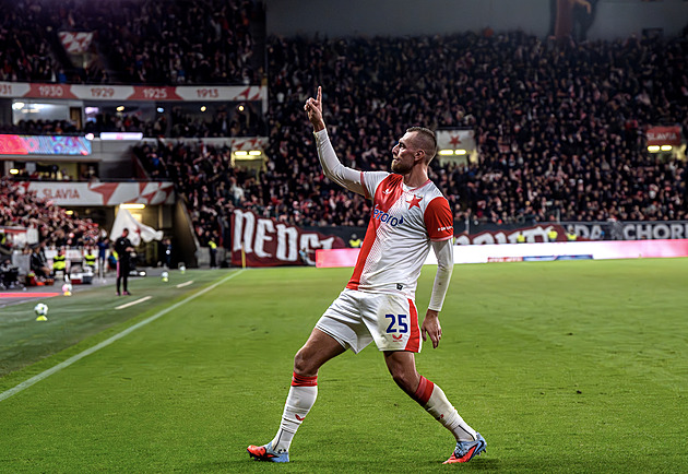 Slavia - Dukla 2:0, dva góly dal navrátilec po trestu Chorý, hosté byli bezzubí