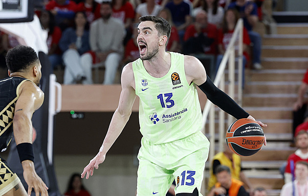 Satoranskému s Veselým nevyšel vstup do Euroligy, Barcelona padla s Hapoelem