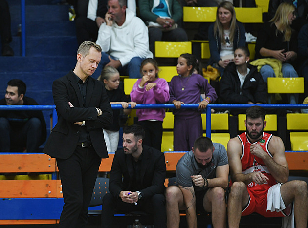 Nesmíme polevit, velí Šotnar. Pardubicím čelí jeho bývalý zaměstnavatel