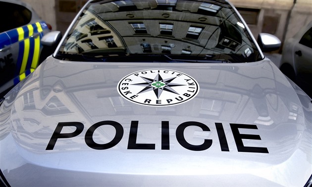 Policie obousměrně uzavřela Vysočanskou v Praze, pravděpodobně se tam našla mina