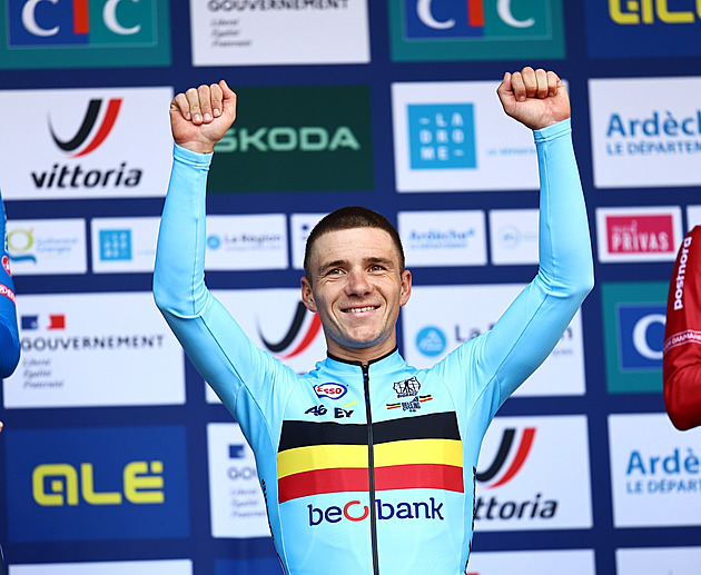 Další cenný triumf v časovce. Evenepoel vládl i na ME, Vacek skončil sedmý