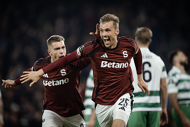 Sparta - Shamrock 4:1, přesvědčivá výhra, u třech gólů Sadílek, trefil se i Haraslín