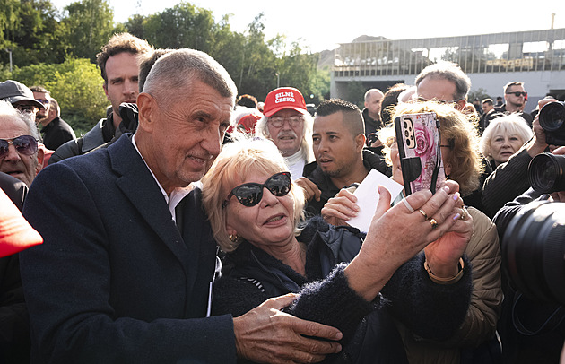 Napětí ve štábu ANO na Chodově. Lídři doufají ve výsledek na 30 procent