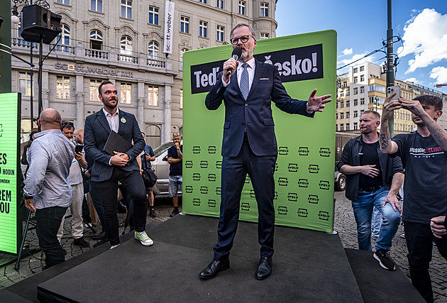 Poslanec si vsadil na úspěch SPOLU. Benda věří, že přišli i zklamaní voliči