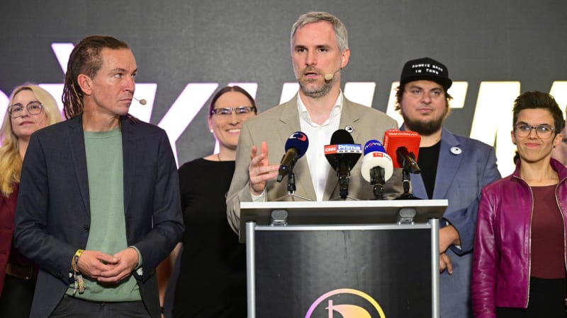 „Voličům ve Sněmovně chyběly ženy.“ Pirátský klub ovládly poslankyně, dostaly se i dvě Zelené