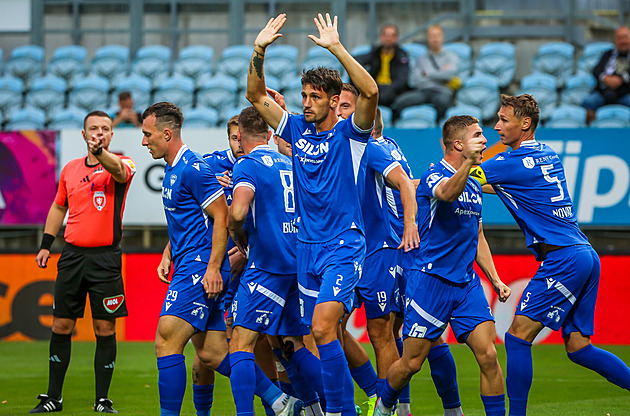 Táborsko ve druhé lize nahání Zbrojovku, žižkovskou obranu pokořilo šestkrát