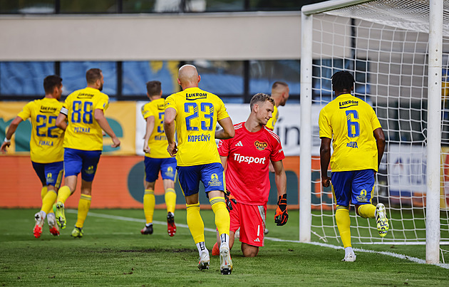 ONLINE: Zlín - Baník Ostrava 1:0, domácí rychle vedou, penaltu proměnil Černín