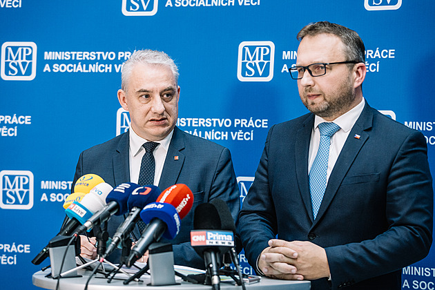 Odbory se znovu nedohodly s vládou na přidání lidem ve veřejném sektoru