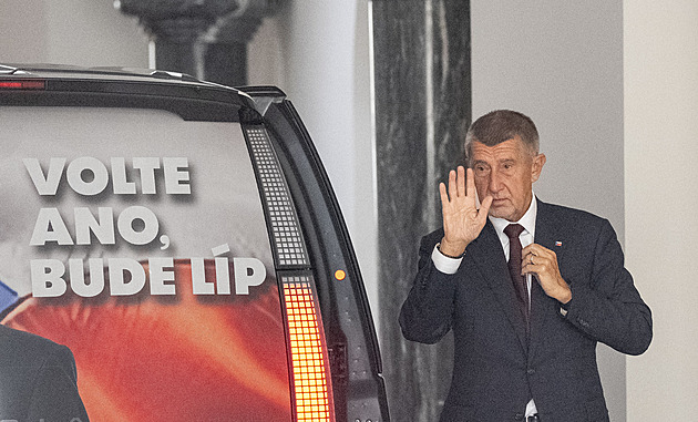 Babiš přijel na Hrad za Pavlem. Jedná s ním o vládě ANO s SPD a Motoristy sobě