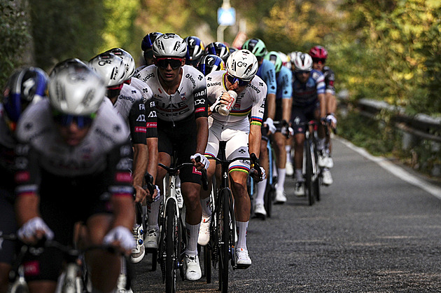 Historický zápis na závěr jedinečné sezony. Pogačar má pátý triumf na Lombardii