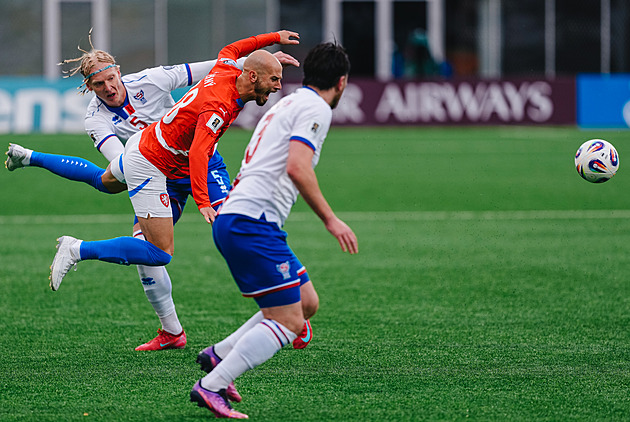 ONLINE: Faery - Česko 0:0, v závěru půle v dobré pozici Jemelka střílí nad