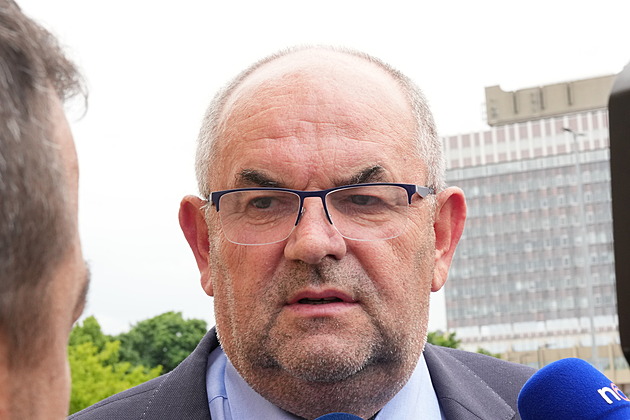 Bývalý fotbalový boss Pelta je venku z vězení, za mřížemi byl necelý týden