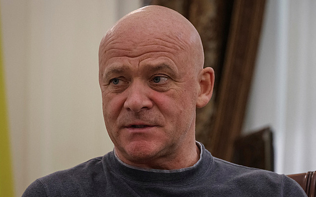 Odvolal Zelenskyj starostu Oděsy jen kvůli padělku? Ruský pas není pravý, míní média