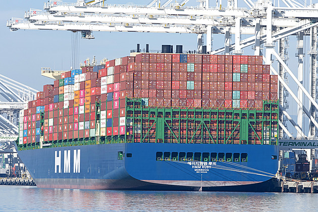 OSN chce globálně zdanit lidstvo, lodní dopravu má postihnout klimatická daň