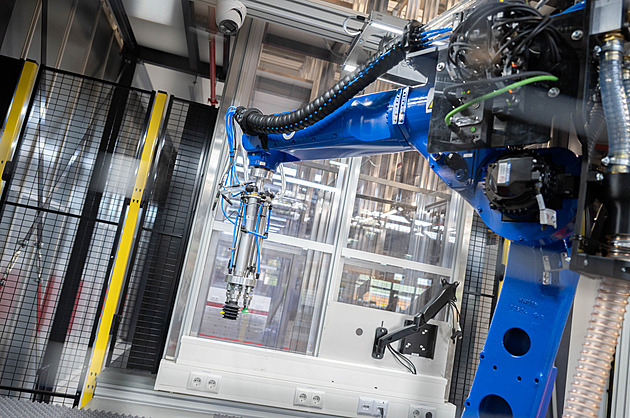 Rohlík ve Vídni otevřel distribuční centrum pro potraviny. Je plně automatizované