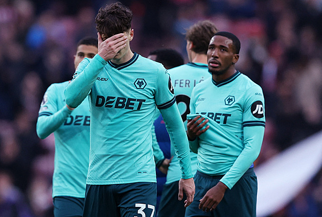 ONLINE: Krejčí vlastním gólem uzavřel prohru Wolves, Haaland svalil Everton