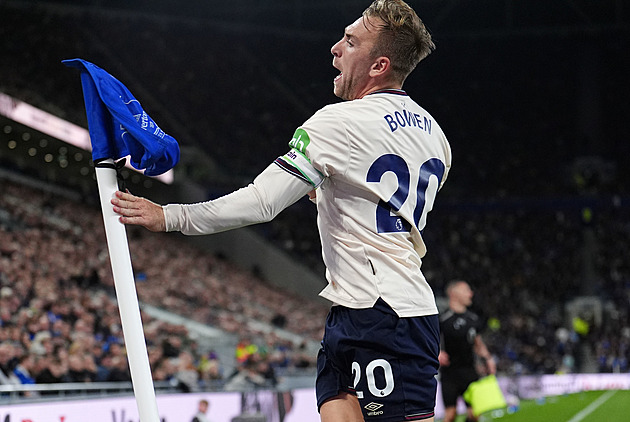 ONLINE: West Ham se Součkem v sestavě hostí v dohrávce anglické ligy Brentford