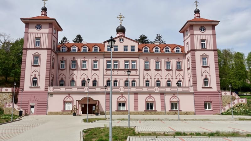 Zločin v klášteře na Berounsku? Bývalá abatyše je obžalovaná, za zpronevěru jí hrozí 12 let