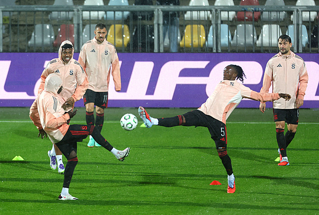 ONLINE: Rijeka - Sparta 0:0, do dohrávky jdou hosté s Kairinenem a Rynešem