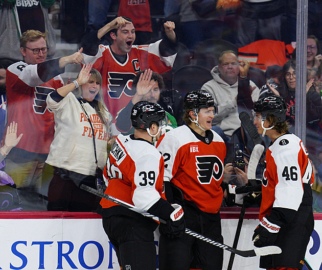 Philadelphia otočila proti Islanders, Nečas s Pastrňákem nastoupili proti sobě