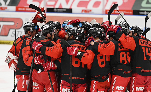 ONLINE: Olomouc zdolala Pardubice, Motor i Liberec otočily. Sparta přehrává Litvínov