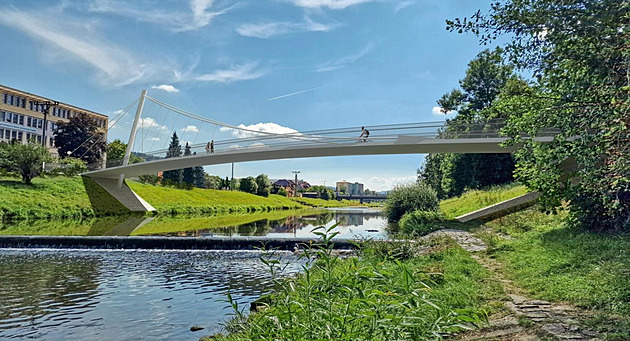 Vsetín staví lávku přes Bečvu pro pěší a cyklisty, odolá i stoleté povodni