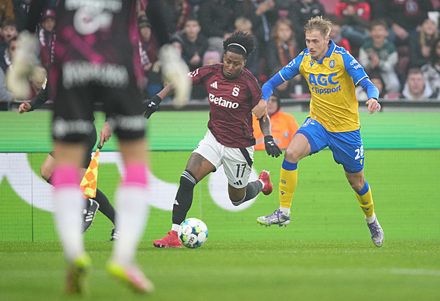ONLINE: Sparta - Teplice 1:2, hosté otáčejí skóre, Radosta zakončuje rychlý protiútok