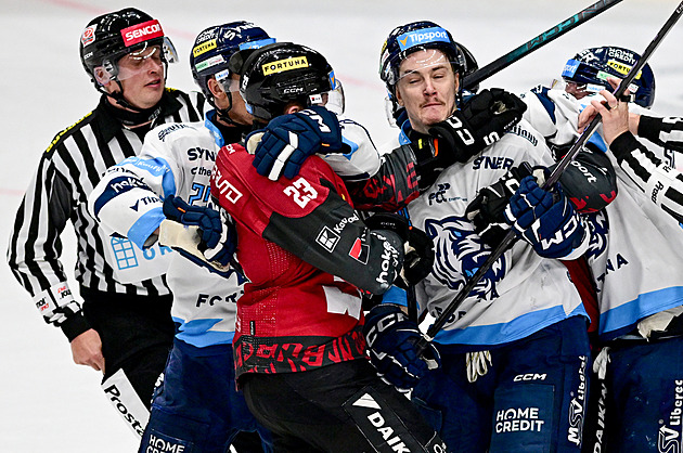ONLINE: Sparta - Liberec 3:3. Hosté podruhé srovnali, utkání spěje do finiše