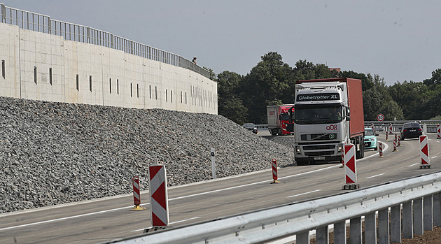 ŘSD uznalo chybu, magistrát vrací peníze řidičům pokutovaným za rychlost