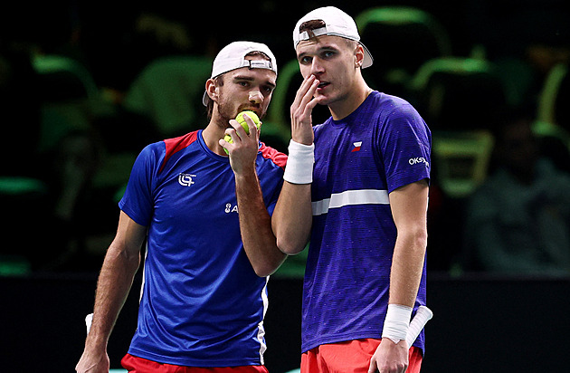 Davis Cup ONLINE: Češi v deblu prohrávají, i druhý set rozhoduje koncovka