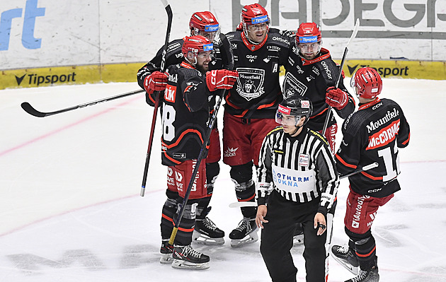 ONLINE: Sparta hraje v Hradci, Kladno hostí Kometu. Potvrdí Boleslav zlepšení?