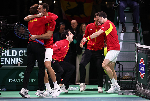 Španělský debl v Davis Cupu opět kraloval. V semifinále na něm ztroskotali Němci