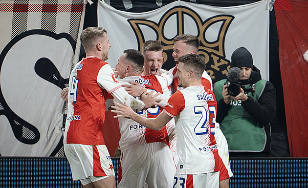 Slavia - Bohemians 3:1, stateční hosté dali gól pozdě. Vršovické derby pro favorita