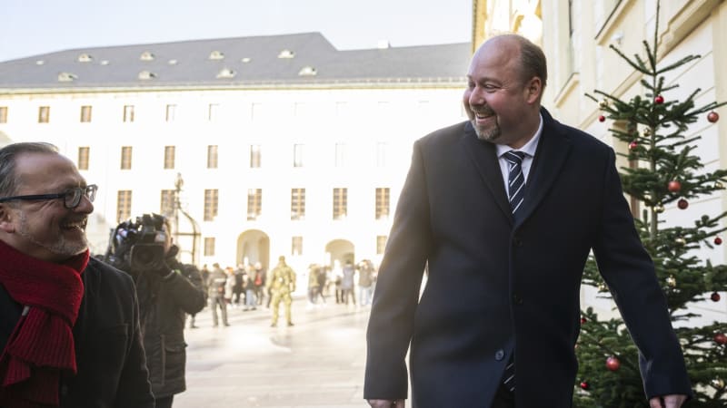 Vyšší tresty pro násilníky i boj se šmírovacím zákonem. Tejc představil ministerské priority