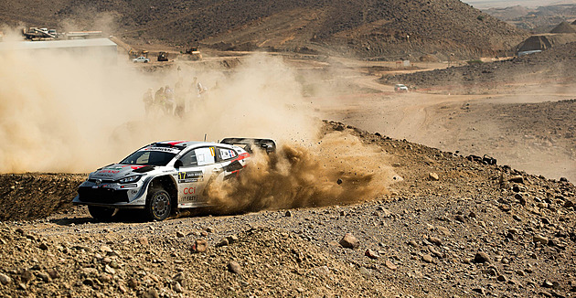 Po čtyřech letech znovu na trůnu. Ogier ovládl MS v rallye a vyrovnal Loebův rekord