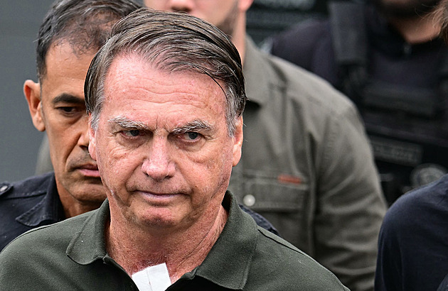 Vězněný Bolsonaro podpoří kandidaturu svého syna na brazilského prezidenta