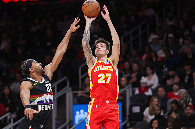 Krejčí se blýskl pěti trojkami, ale Atlantě to na Denver o jediný bod nestačilo