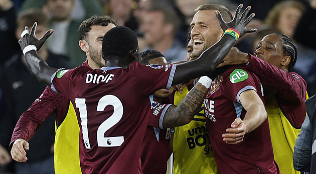 ONLINE: Souček chybí v sestavě, West Ham hraje v Brightonu. Poté jde do akce Fulham