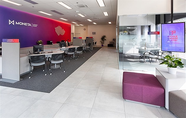 Monetu postihl výpadek internetového bankovnictví. Přetrvává u části klientů T-Mobilu